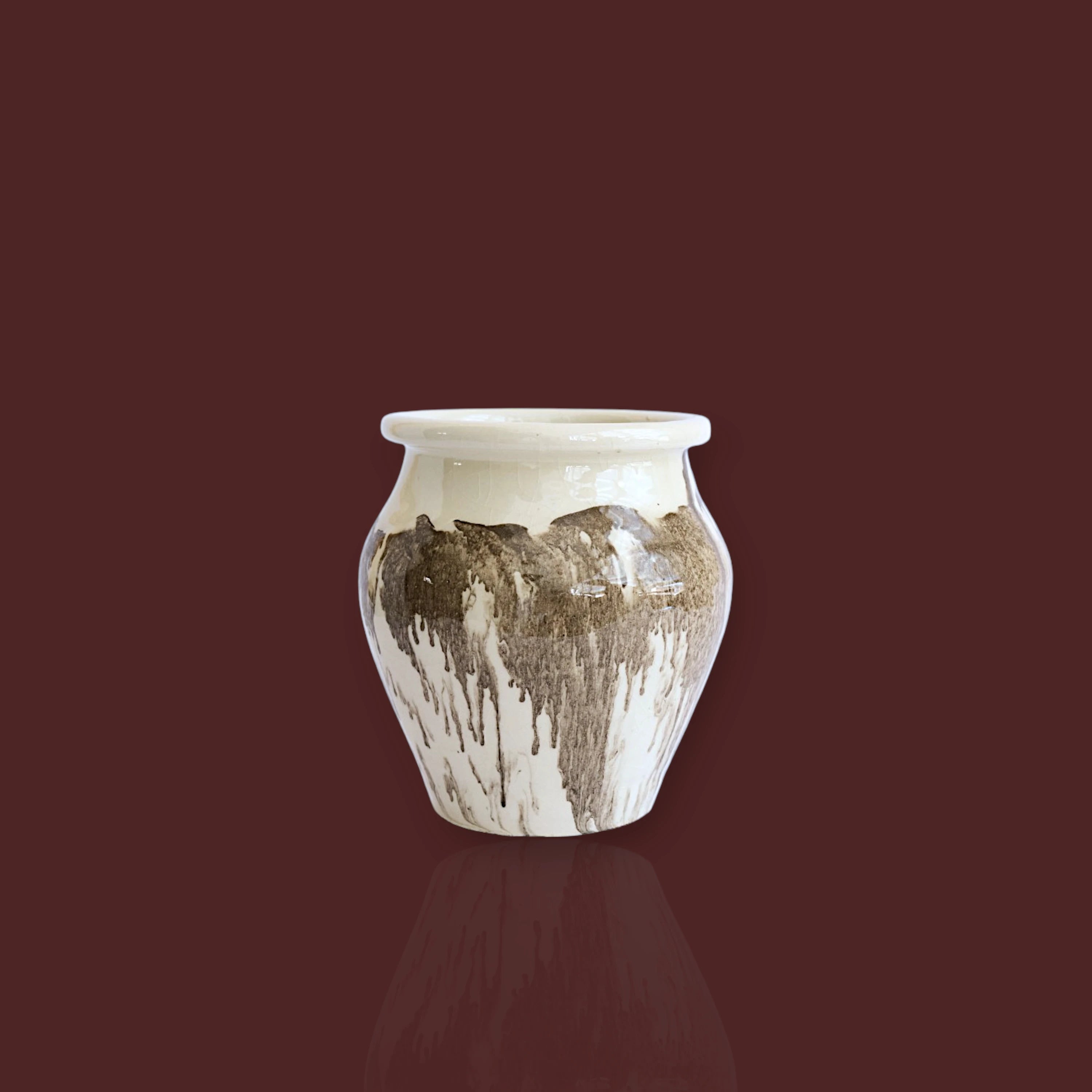 Jarrón Huelva marmolado de cerámica artesanal color marrón